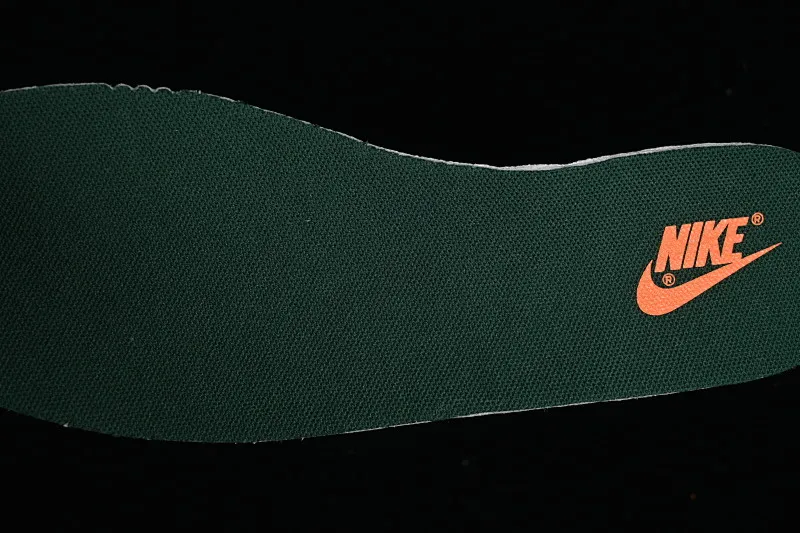 All Categories Nk SB Dunk Series Nk SB Dunk Low Low-top Sneakers Nk Dunk Low Panda Prank-Hip-hop Theme Ghost Face Sea SB Strap Low-top Casual Sneakers DD1391-300